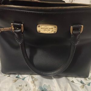 Black Michael kors bag